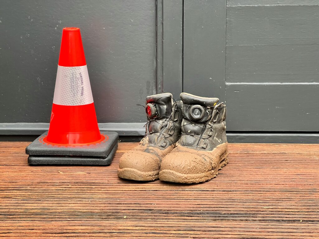 best work boots for electricians in Canada
